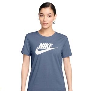 Nike Women’s Short Sleeve T-Shirt Blue White Swoosh Logo Tee Medium